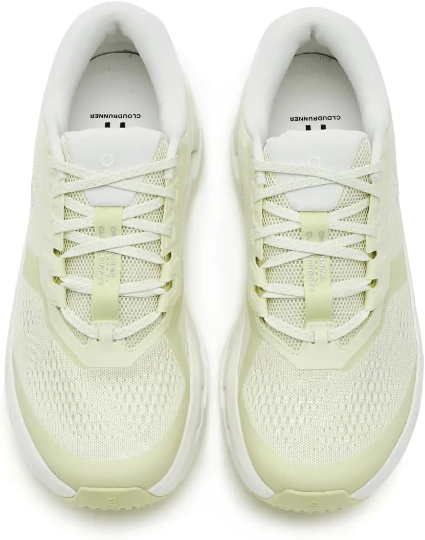 Cloudrunner 3 W Seedling | Ivory 6.5