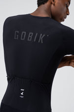 Back view of man wearing black Gobik Integral Hudson cycling jersey