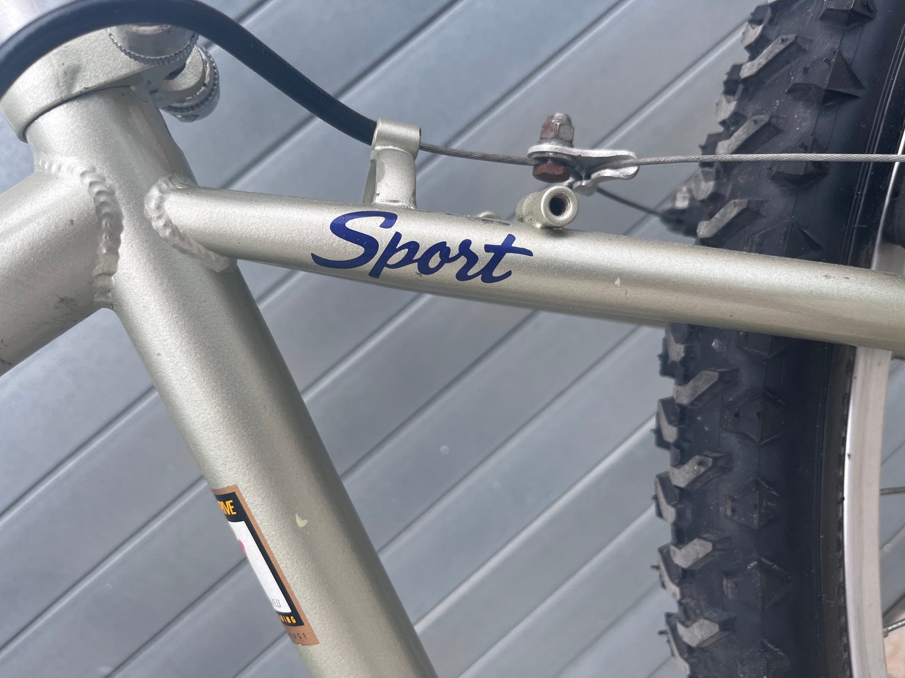 1989 Specialized Hardrock Vintage Mountain Bike — 19" Steel Frame, 26" Wheels, 21-Speed