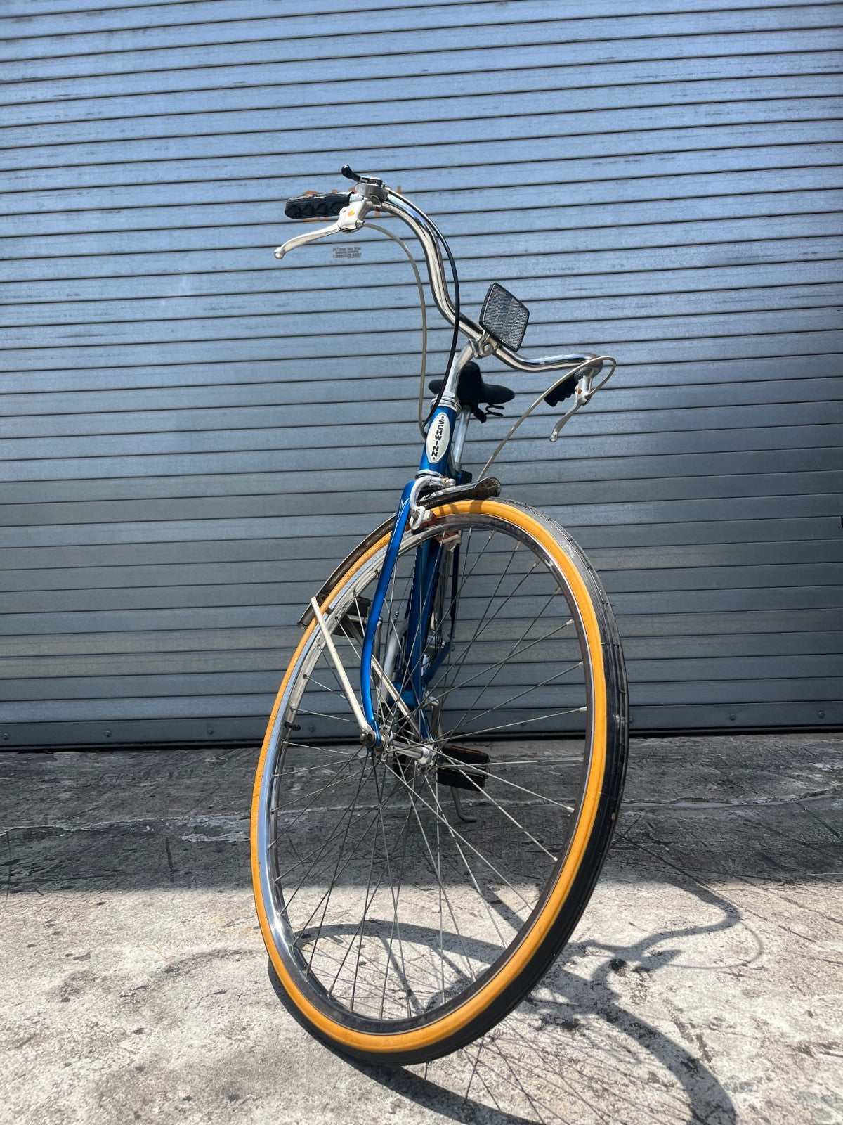 Sturmey-Archer 3-speed rear hub on 1985 Schwinn Collegiate bicycle