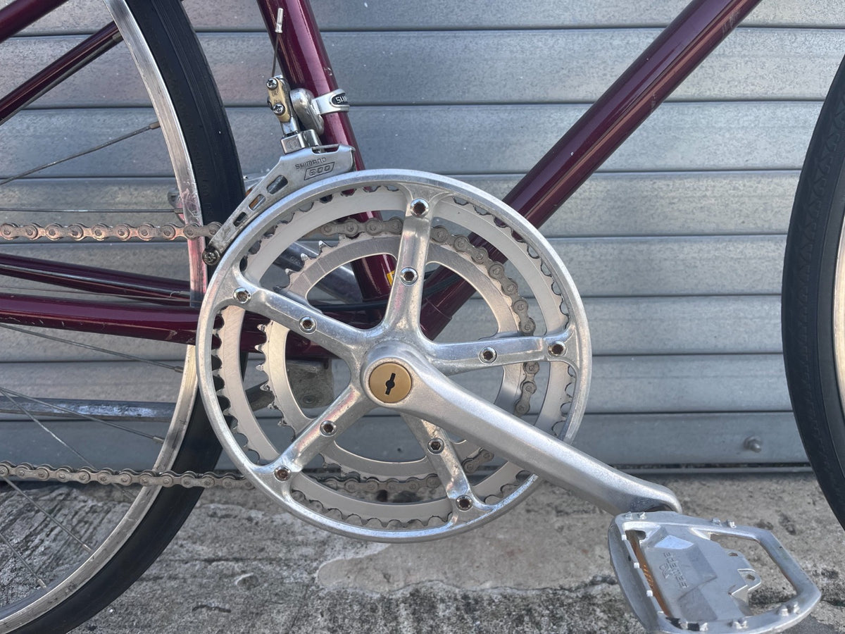 SUTEKI vintage road bike crankset and chainring close-up